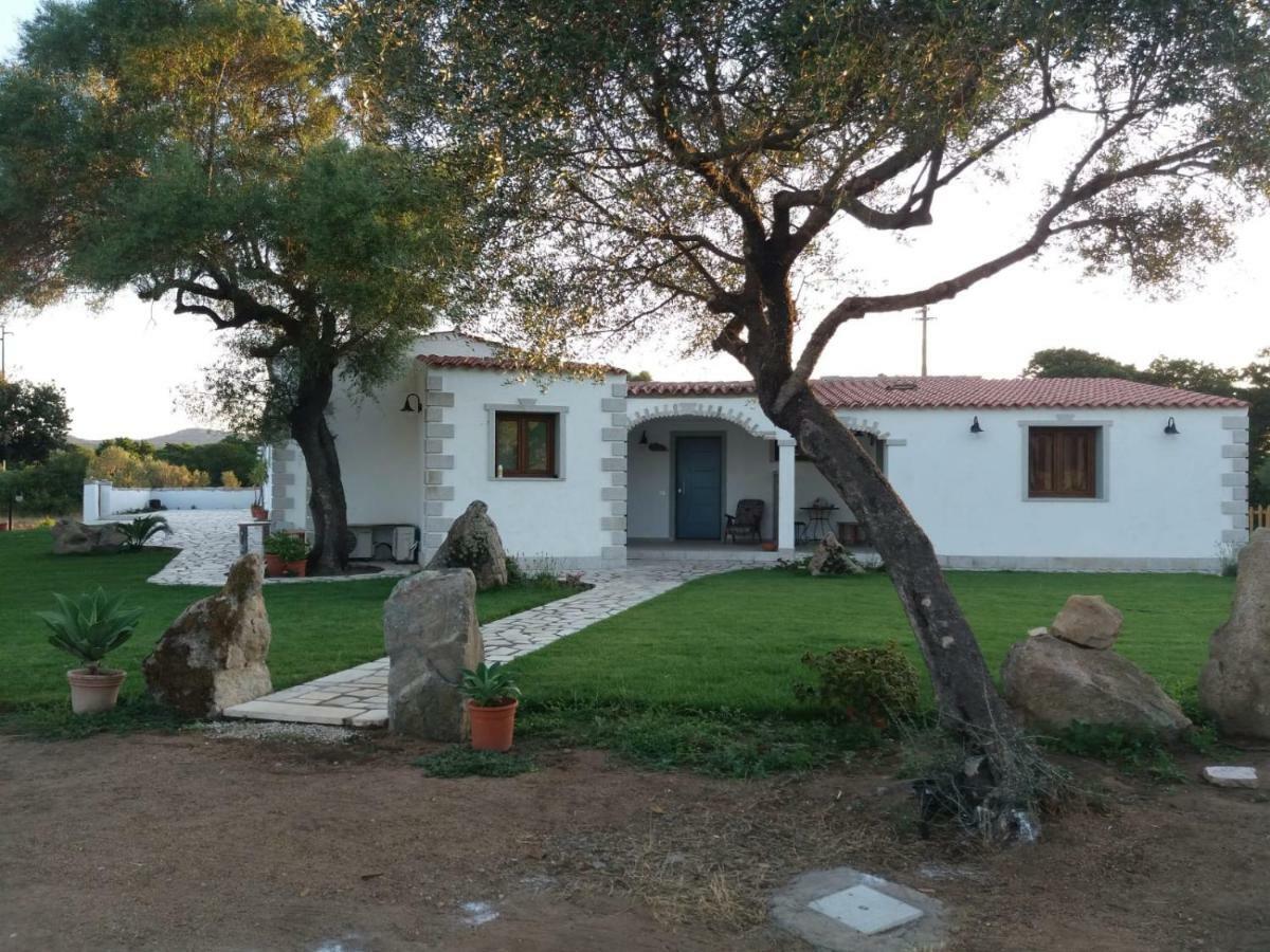Lu Antu Alloggi Agrituristici Arzachena Exterior photo